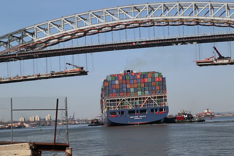 Bayonne Bridge ship-coming through opening in lower roadway